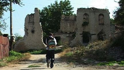 "Le Murmure des ruines" de Liliane De Kermadec
 (Nous Pensons Films)