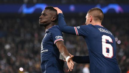 Idrissa Gueye et Marco Verratti ont eu un rôle primordial dans la victoire du Paris Saint-Germain contre Manchester City en Ligue des champions le 28 septembre 2021. (FRANCK FIFE / AFP)