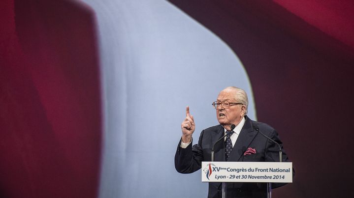 Jean-Marie Le Pen s'exprime lors du congr&egrave;s du Front national &agrave; Lyon (Rh&ocirc;ne), le 29 novembre 2014. (JEFF PACHOUD / AFP)