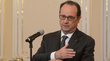 François Hollande, lors de son déplacement à Pragues, le 30 novembre 2016. (MICHAL CIZEK / AFP)