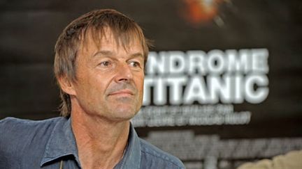 Nicolas Hulot présentant son film, "Le syndrome Titanic", le 3 septembre 2009 (AFP/JEAN-PIERRE MULLER)