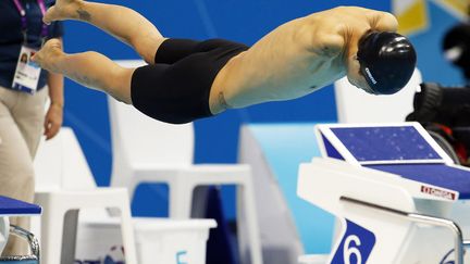 Le Chinois Zheng Tao au d&eacute;part du 50 m nage libre S6 lors des Jeux paralympiques de Londres (Royaume-Uni), le 4 septembre 2012. (JONATHAN BRADY / EPA / MAXPPP)