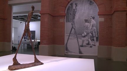 L'homme qui marche de Giacometti aux Abattoirs (France 3 Midi-Pyrénées C. Sardain)