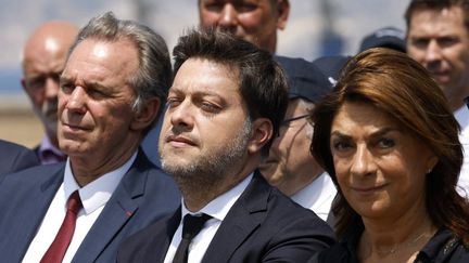 (De gauche à droite) Renaud Muselier, président du conseil régional Provence Alpes Côte d'Azur (Paca), Benoit Payan, maire de Marseille, et Martine Vassal, présidente de la métropole Aix-Marseille-Provence, lors d'une visite à la Bassin industriel de Marseille-Fos à Marseille, sud-est de la France, 28 juin 2023. (LUDOVIC MARIN/POOL)