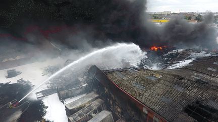 Les décombres de l'usine Lubrizol à Rouen (Seine-Maritime), le 26 septembre 2019. (MAXPPP)