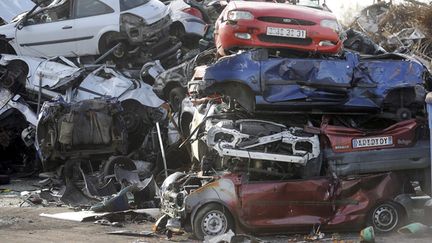 &nbsp; (Le recyclage des déchets automobiles constitue un vivier d'emplois trop peu exploité, selon l'Institut de l'économie circulaire © MaxPPP)