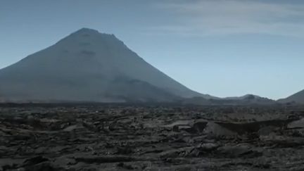 20H : Cap-Vert : un village au cœur du volcan