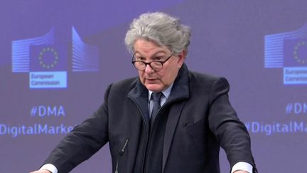 Lundi 16 septembre, Thierry Breton a annoncé qu'il quittait son poste de commissaire européen au marché intérieur. Dans une lettre, le Français a critiqué Ursula von der Leyen, la présidente de la Commission. (FRANCEINFO)