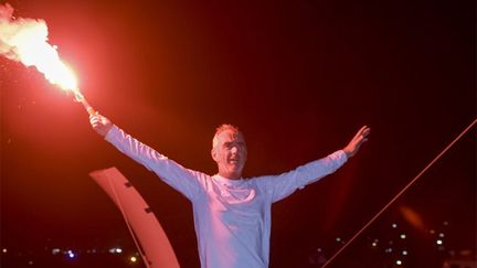 &nbsp; (Loïck Peyron victorieux à la Guadeloupe © Route du Rhum / Alexis Courcoux)