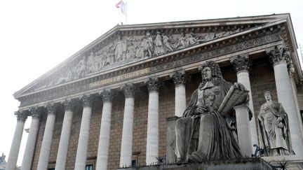 Le bâtiment de l'Assemblée nationale française, la chambre législative basse du gouvernement français, situé dans le 7e arrondissement de Paris, le 3 mars 2020. (LUDOVIC MARIN / AFP)