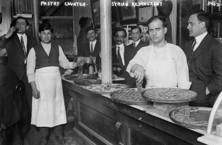 Une pâtisserie syrienne de Little Syria à Manhattan en 1910.
 (AP/SIPA)