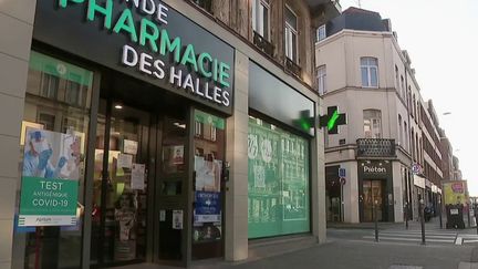 Covid-19 : les pharmacies se préparent à vacciner (France 2)