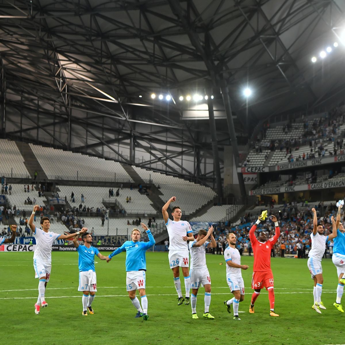 Metal Reggae Rock Breton Quand La Musique Est Bonne Ou Pas A L Entree Des Joueurs Dans Les Stades De Foot