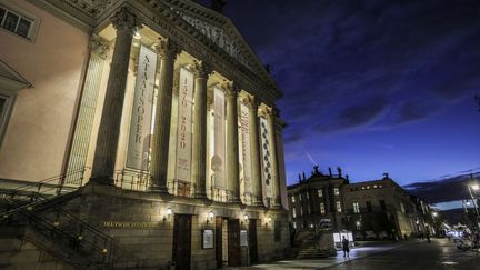 Le Staatsoper (Opéra d'Etat), lieu de résidence de l'orchestre&nbsp;Staatskapelle de Berlin, le 2 novembre 2020. (STRINGER / GETTY IMAGES EUROPE)