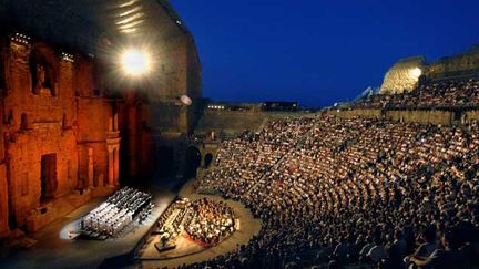 &nbsp; (Le théâtre antique d'Orange © RF)