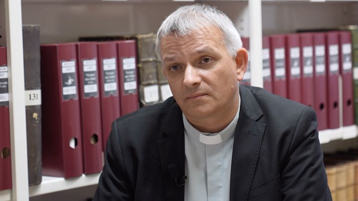 Le supérieur général des MEP Vincent Sénéchal, en juillet 2023, au siège des MEP à Paris (FRANCE 24)