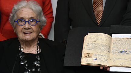 Marise Crémieux-Hurstel a légué le 23 février à Toulouse au Mémorial de la Shoah les carnets de son "Journal d'une adolescente juive sous l'Occupation" en France.
 (PASCAL PAVANI / afp)