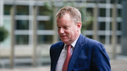 Le négociateur&nbsp;en chef du Royaume-Uni sur le Brexit arrive à Bruxelles (Belgique), le 8 octobre 2019.&nbsp; (ARIS OIKONOMOU / AFP)