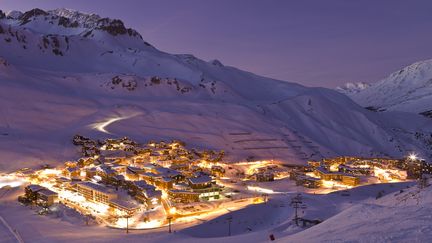 La station de Tignes-le-Lac (Savoie), le 1er novembre 2012. (JACQUES PIERRE / AFP)