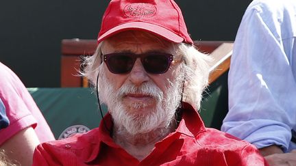 Il a remplac&eacute; Jean-Paul Belmondo en tant que mascotte de Roland-Garros. C'est d&eacute;sormais Pierre Richard qui d&eacute;tient le record d'heures pass&eacute;es dans les tribunes du court central... (THOMAS COEX / AFP)