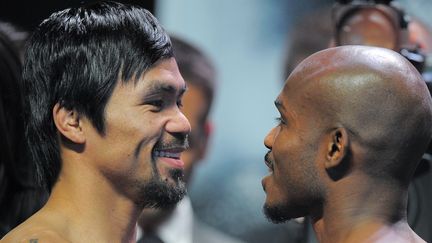 Manny Pacquiao attend toujours une réponse de Floyd Mayweather (JOE KLAMAR / AFP)