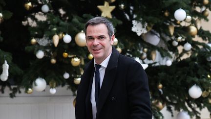 Olivier Véran à l'Elysée, le 12 décembre 2022. (THOMAS SAMSON / AFP)