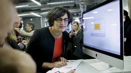 Myriam El Khomri lors de la préparation de&nbsp;la plateforme dédiée au compte personnel d'activité, à Paris, à l'Ecole 42. (THOMAS PADILLA / MAXPPP)