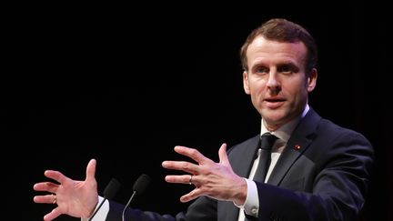 Emmanuel Macron, le 30 janvier 2020, à Angoulême (Charente). (LUDOVIC MARIN / AFP)