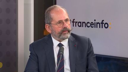 Philippe Laurent, vice-président de l'Association des maires de France, était l'invité de franceinfo, mercredi 23 novembre 2022. (FRANCEINFO / RADIOFRANCE)