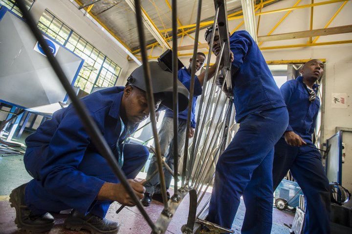 Jeunes en formation dans un centre à Windhoek, en Namibie.  (OLEKSANDR RUPETA/NURPHOTO)