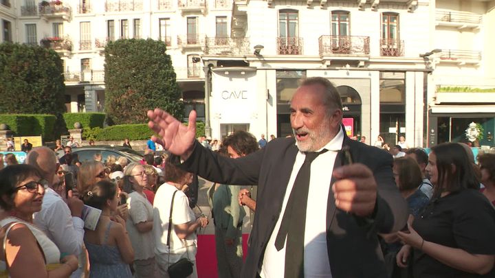 Antoine Duléry présente son livre "Imitacteur" au Festival mais il vient aussi soutenir le 3e court-métrage de Raphaël, son fils, intitulé  "Sans t'y mettre". (France 3 Alpes)