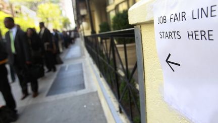 Le nombre de cr&eacute;ations d'emplois de novembre aux Etats-Unis a &eacute;t&eacute; revu en forte hausse, selon des chiffres publi&eacute;s vendredi 10 janvier 2014. (SHANNON STAPLETON / REUTERS )