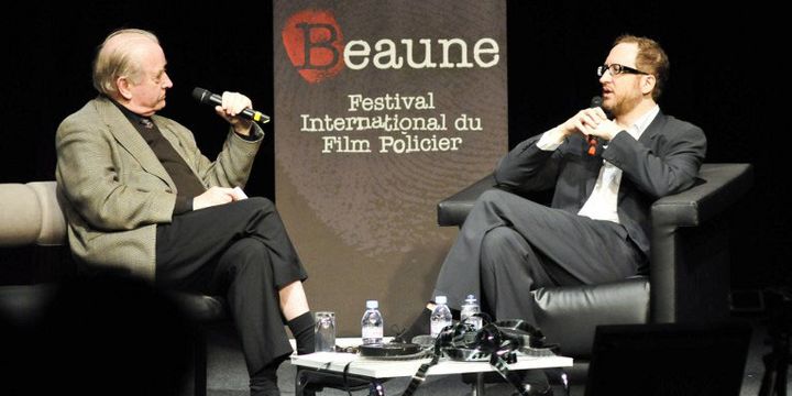 Michel Ciment (G) et James Gray (D) lors d'une master class au Festival du film policier de Baune en 2010
 (citizenside.com)