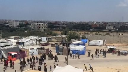 Le flou plane sur les suites de la guerre à Gaza, après le retrait inattendu de l’armée israélienne de la ville de Khan Younès. (franceinfo)