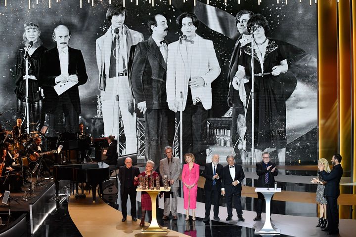 La troupe du Splendid reçoit un César anniversaire lors de la cérémonie des récompenses du cinéma français, le 12 mars 2021, à l'Olympia, à Paris. ( VILLARD / SIPA)