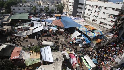 Une vue aérienne du complexe hospitalier d'al-Chifa à Gaza, le 7 novembre 2023. (BASHAR TALEB / AFP)