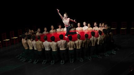 "Boléro" par le Béjart Ballet Lausanne, dans les Jardins de l'Orangerie 
 (Lauren Pasche)