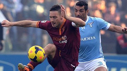 Le duel romain entre Totti et Dias