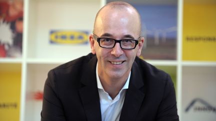 Le PDG d'Ikea France, le Belge Stefan Vanoverbeke, pose apr&egrave;s une conf&eacute;rence de presse, le 10 octobre 2013, &agrave; Paris. (ERIC PIERMONT / AFP)