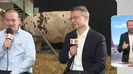 Frédéric Epineau, producteur de lait et président de l'Organisation des producteurs Lactalis du Grand Ouest, et Dominique Schelcher, PDG de Système U, étaient les invités des "4 Vérités" de France 2, jeudi 29 février au matin. (France 2)