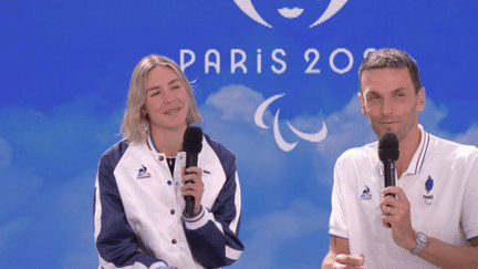 Samedi 14 septembre, les athlètes, Alexis Hanquinquant et Cassandre Beaugrand, auréolés de la médaille d'or, seront médaillés lors de la parade à Paris. Ils sont revenus sur leur parcours sur le plateau du 13 Heures. (France 2)