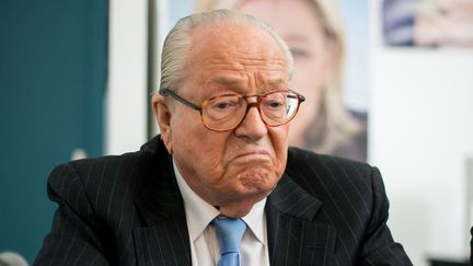 Le pr&eacute;sident d'honneur du Front national, Jean-Marie Le Pen, le 25 mai 2014 &agrave; Salon-de-Provence (Bouches-du-Rh&ocirc;ne). (BOBY ALLIN / CITIZENSIDE.COM / AFP)