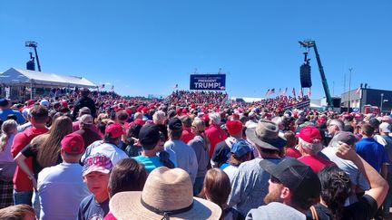 Des partisans de Donald Trump lors de son meeting à Mosinee, dans le Wisconsin, le 7 septembre 2024. (FAUSTINE CALMEL / RADIO FRANCE)