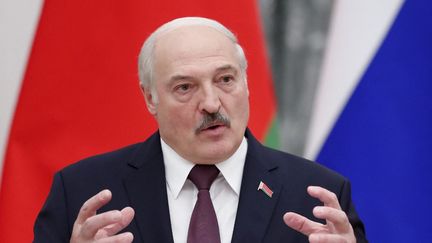 Le président&nbsp;biélorusse Alexandre Loukachenko lors d'une conférence de presse au Kremlin, à Moscou, la capitale russe, le 9 septembre 2021. (SHAMIL ZHUMATOV / AFP)