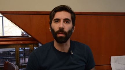 Capture d'écran d'une vidéo YouTube du blogueur anti-féministe Roosh V.&nbsp; (YOUTUBE)