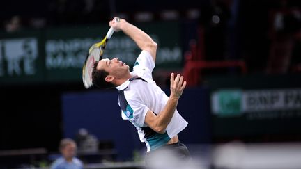 Micha&euml;l Llodra, battu au premier tour du tournoi de Paris-Bercy le 8 novembre 2011. (PHILIPPE LECOEUR / MAXPPP)