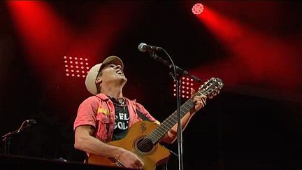 Manu Chao a embrasé le stade Marcel Michelin pour la clôture du festival Europavox de Clermont-Ferrand
 (France 3 / Culturebox)