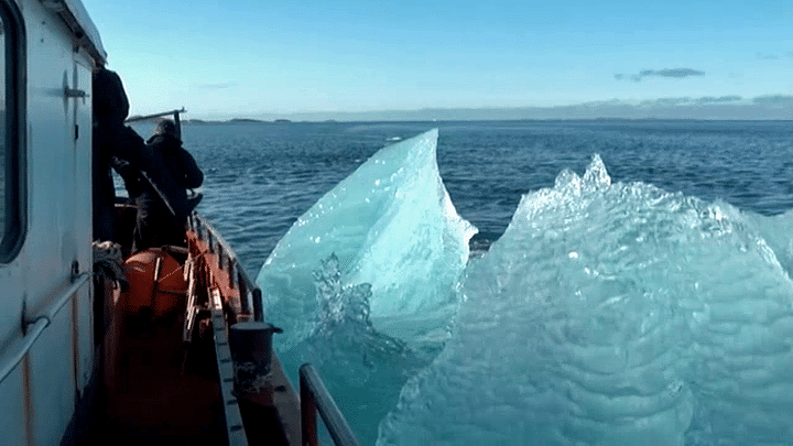 La pêche aux icebrgs au Groenland
 (France 3 / Culturebox)