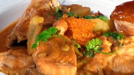 Une version de Bouillabaisse de truites, rouille et miel. (FRANCE 3 / FRANCETV INFO)