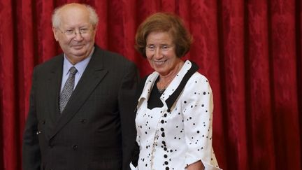 Beate et Serge Klarsfeld au Palais de l'Elysée, le 20 juillet 2014
 (Philippe Wojazer / Pool / AFP)